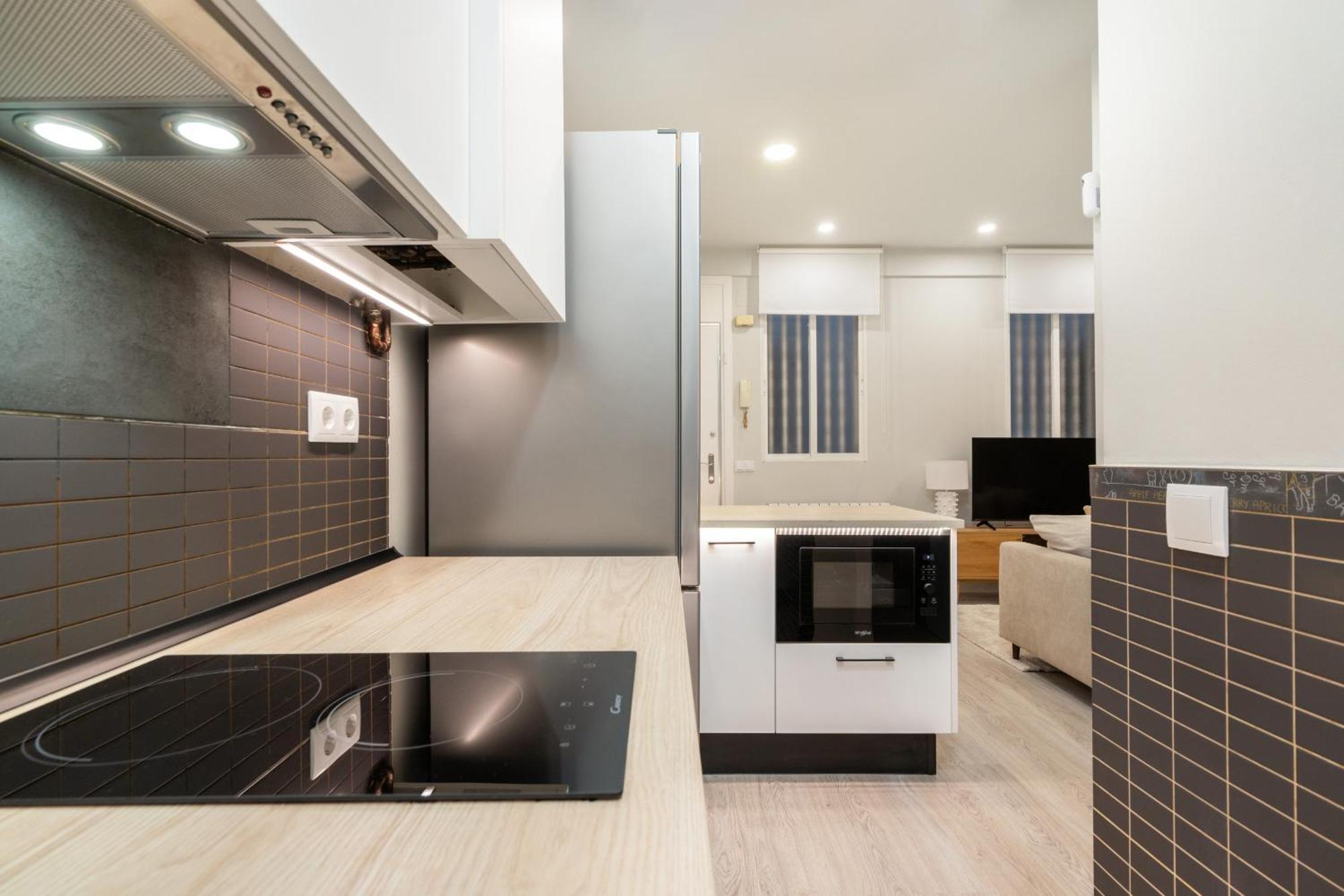 Apartamento Reformado En Metro Ibiza Alquiler Temporal Madrid Luaran gambar