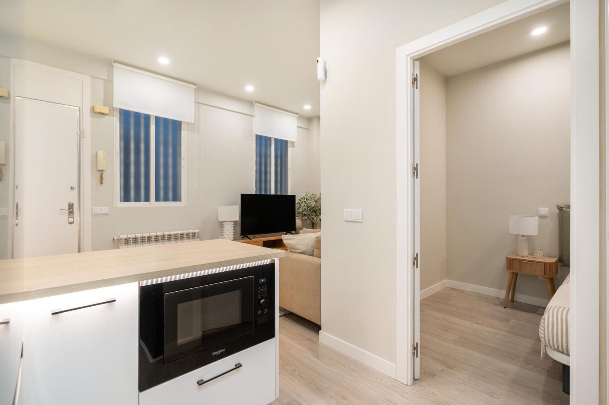 Apartamento Reformado En Metro Ibiza Alquiler Temporal Madrid Luaran gambar