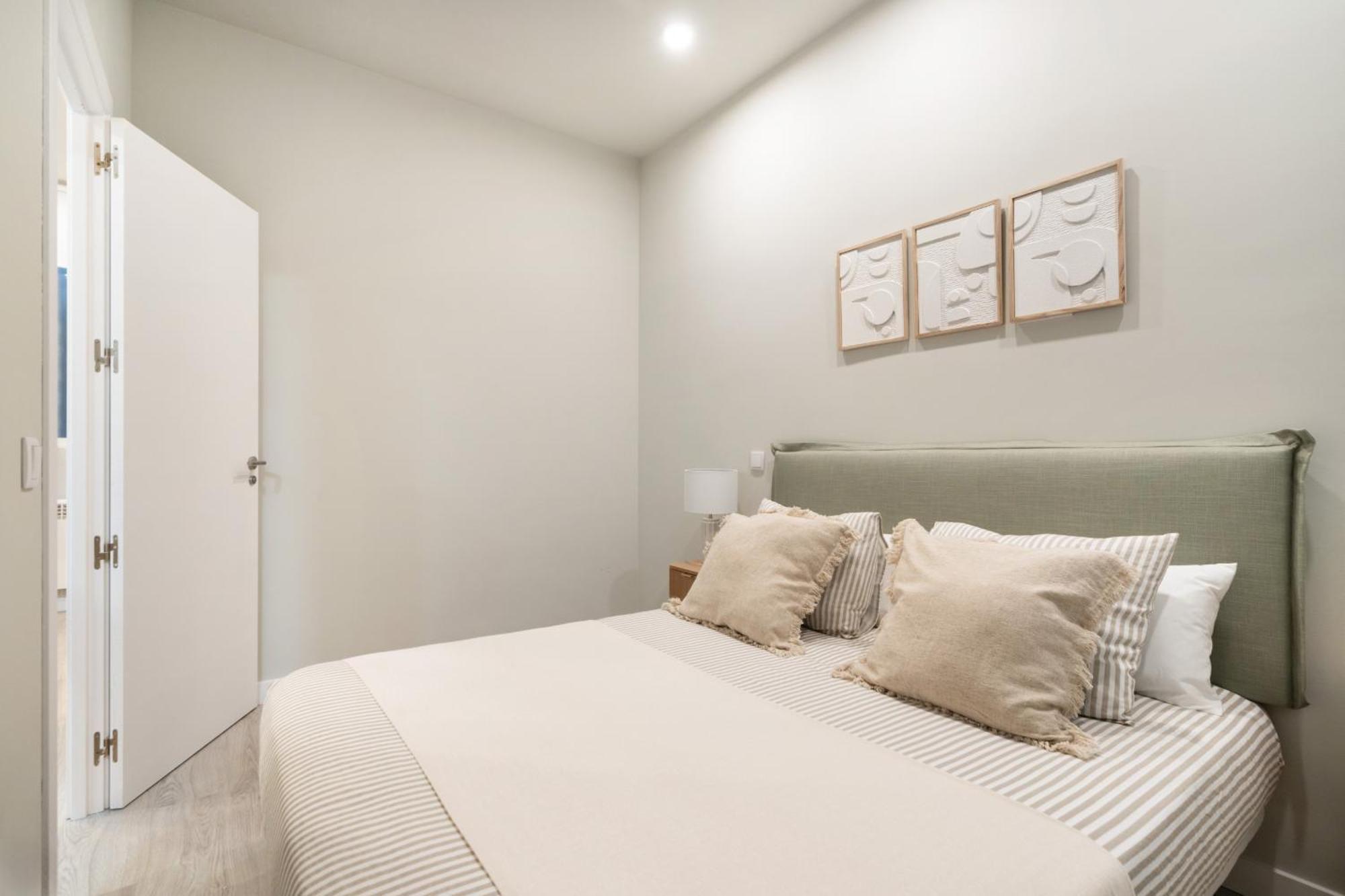 Apartamento Reformado En Metro Ibiza Alquiler Temporal Madrid Luaran gambar