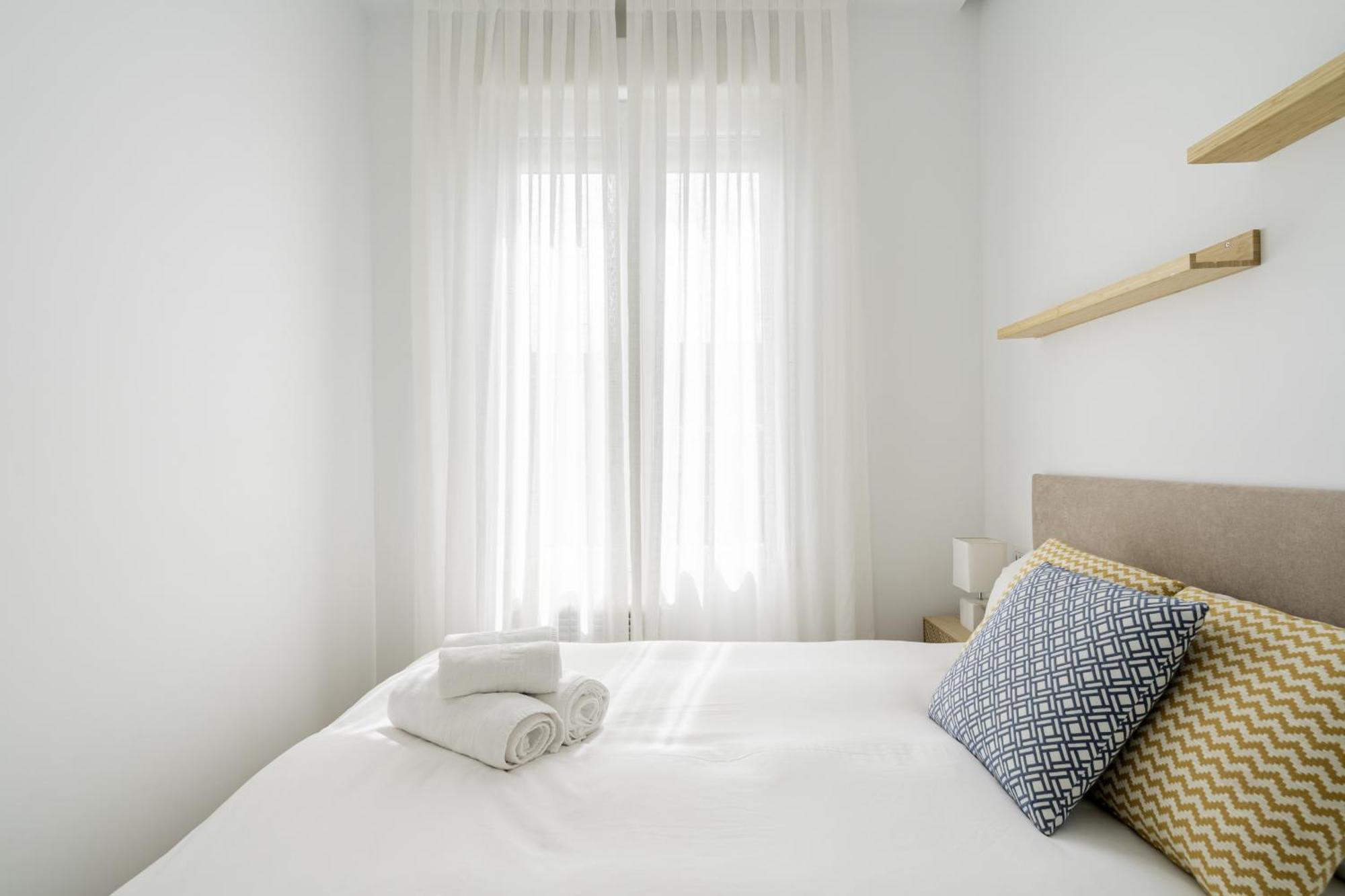 Apartamento Reformado En Metro Ibiza Alquiler Temporal Madrid Luaran gambar