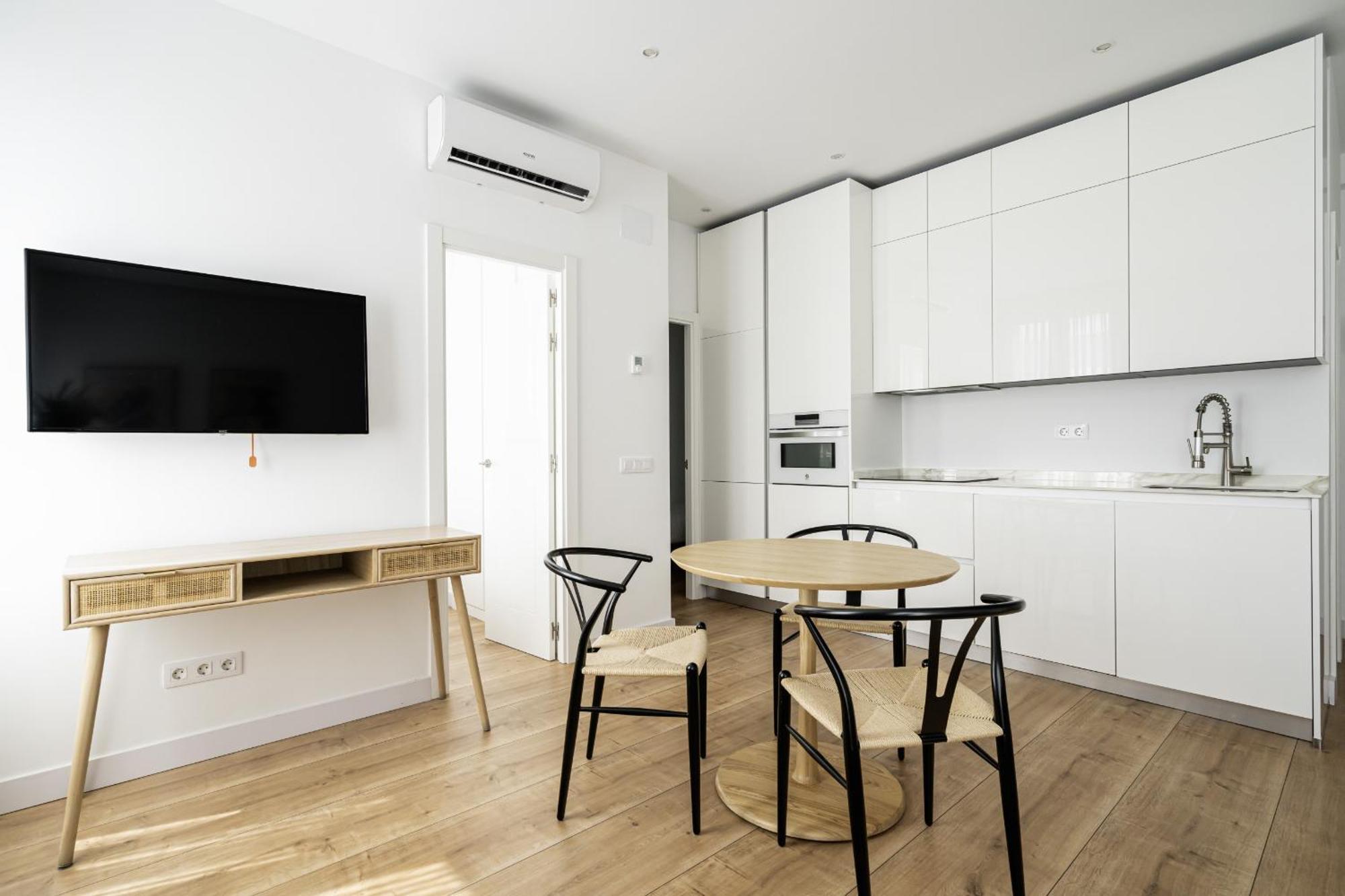Apartamento Reformado En Metro Ibiza Alquiler Temporal Madrid Luaran gambar